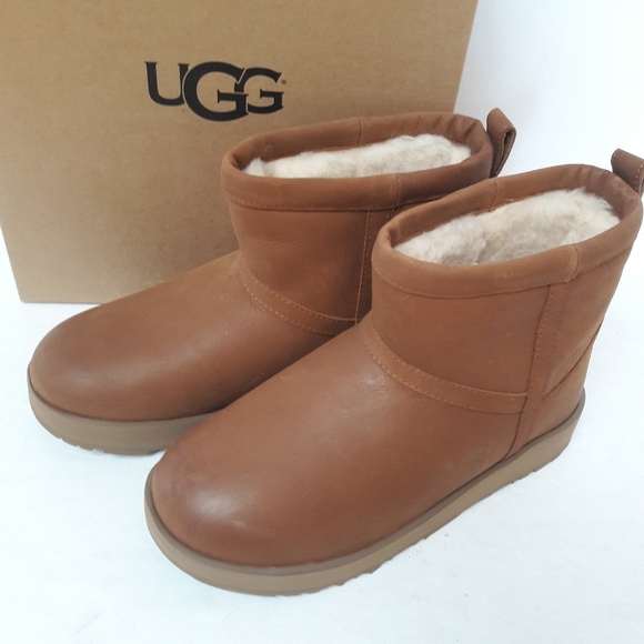 UGG Shoes - CLEARANCE! New UGG Classic Leather Boots 9